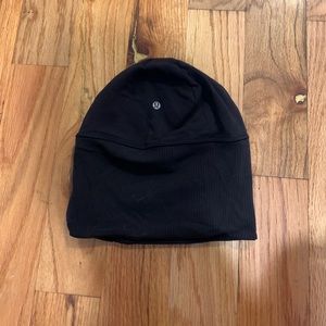 Lululemon reversible running beanie